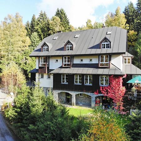 Hotel Konsel Říčky Exterior foto