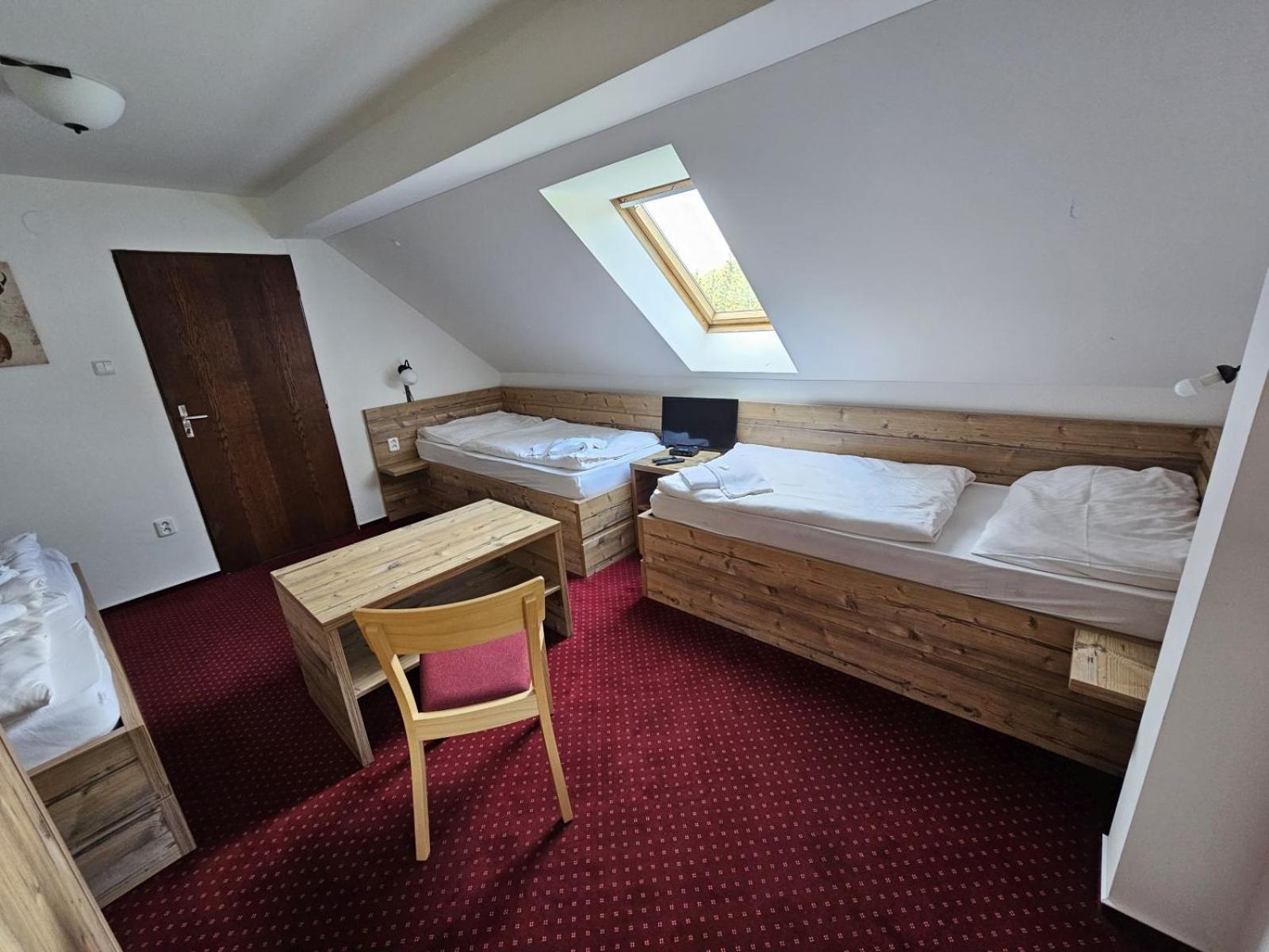 Hotel Konsel Říčky Exterior foto