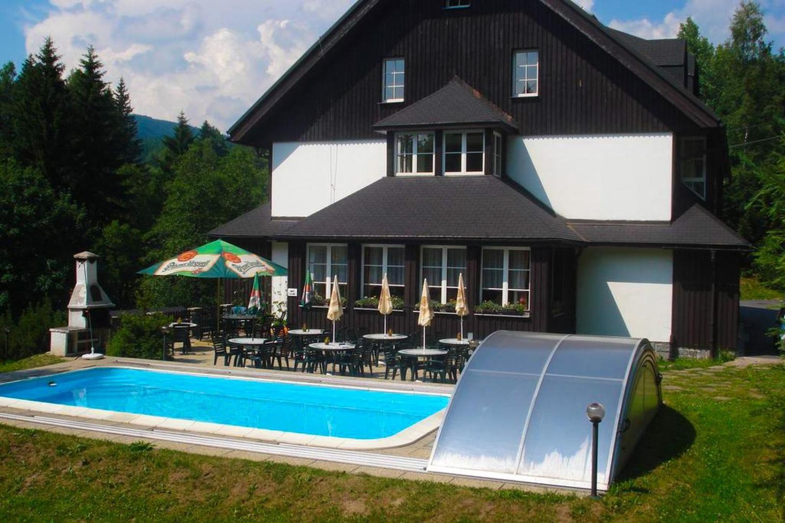 Hotel Konsel Říčky Exterior foto